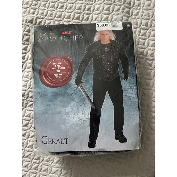 Men’s Netflix The Witcher Geralt Costume XXL Muscle Shirt & Wig NWT Halloween - Picture 1 of 4